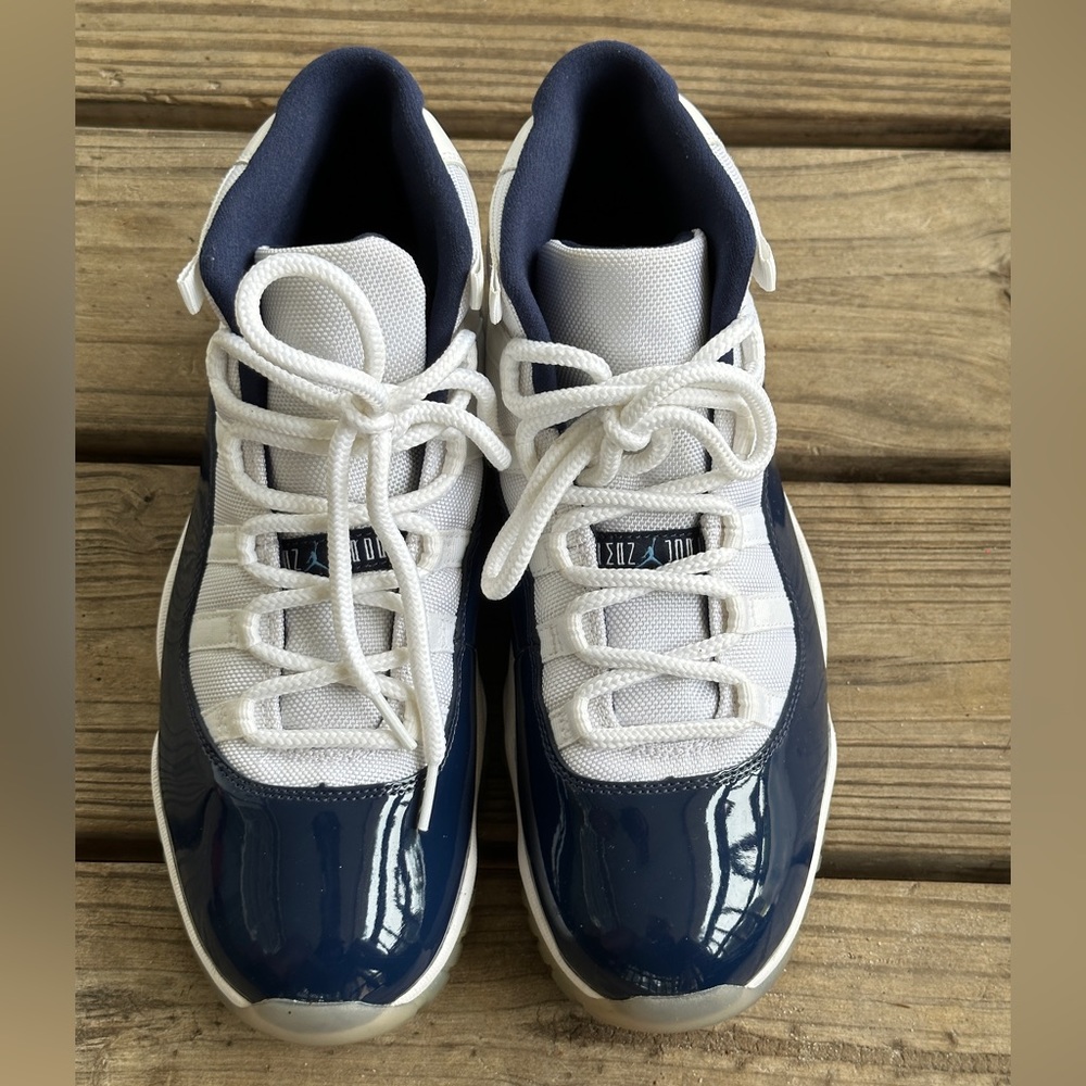 I'm selling my 2018 retro Jordans worn a couple times